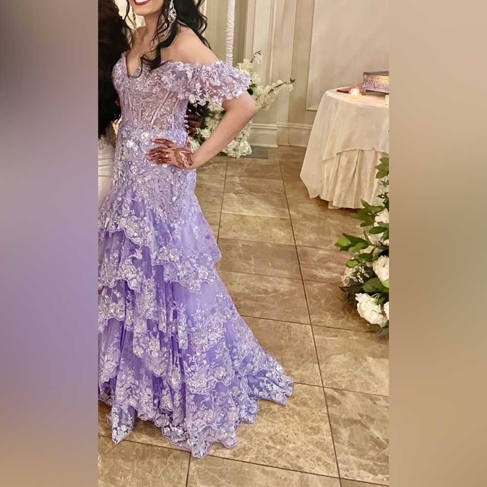 Sherri hill 55801 size 4 lilac
